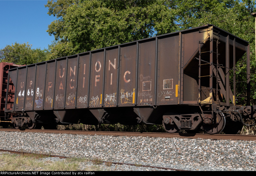 UP 44668